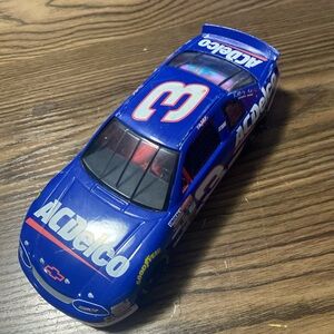 Limited Edition NASCAR Number 3 Ac Delco Dale Earnhardt #3 1:24 Diecast Car 98